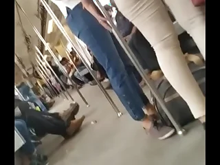 Sexy delhi chick very tight ass in metro