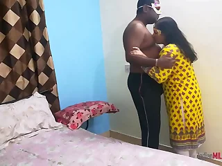 Indian Shanaya Bhabhi In Eye Catching Desi Shalwar Adapt Having Closeup Sex With Love