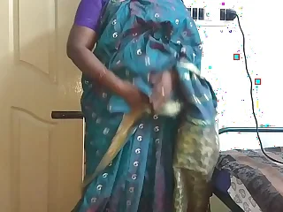 desi indian tamil telugu kannada malayalam hindi horny numero uno wife vanitha wearing blue colour saree showing big boobs and shaved pussy rattle hard boobs rattle nip scraping pussy masturbation