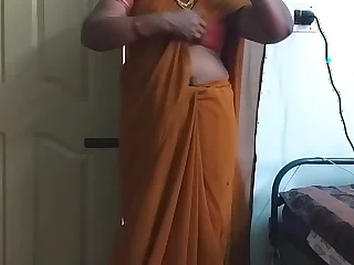 desi indian randy tamil telugu kannada malayalam hindi cheating wife wearing saree vanitha similar big boobs with the addition of shaved pussy press hard boobs press nip rubbing pussy masturbation
